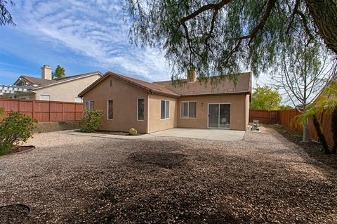 813 Aldea Dr, Oceanside, CA 92057 photo 2