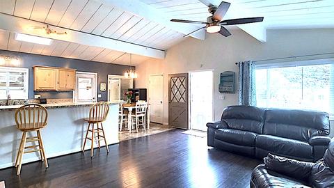 8863 Gardena Rd, Lakeside, CA 92040 photo 3