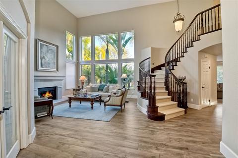 11652 Treadwell Dr, Poway, CA 92064 photo 2