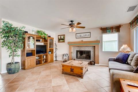 453 Lexington Cir, Oceanside, CA 92057 photo 4