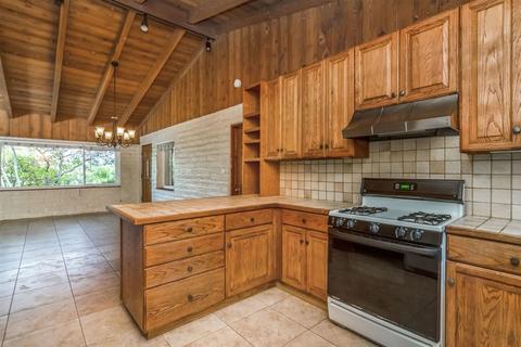 2325 Royal Crest Dr, Escondido, CA 92025 photo 5