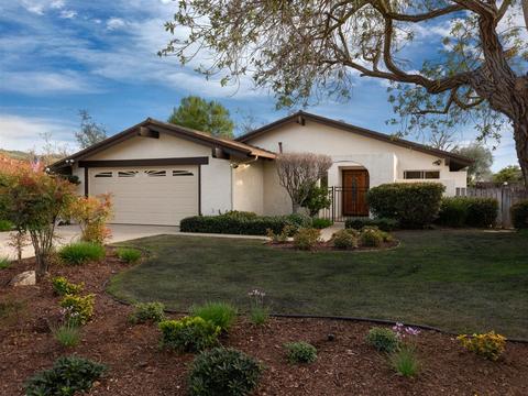2825 Oaktree Way, Fallbrook, CA 92028 photo 1