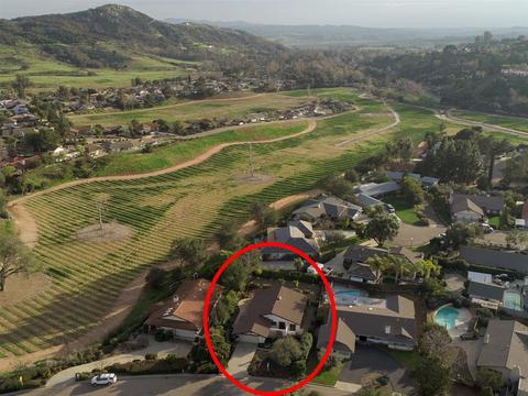 2825 Oaktree Way, Fallbrook, CA 92028 photo 3