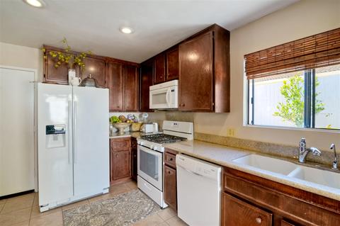 705 Shadow Tree Dr, Oceanside, CA 92058 photo 10
