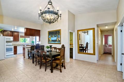 705 Shadow Tree Dr, Oceanside, CA 92058 photo 4