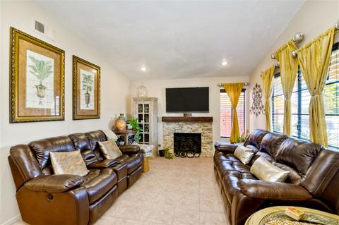 705 Shadow Tree Dr, Oceanside, CA 92058 photo 5