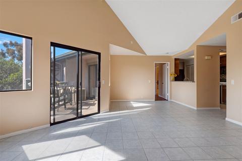 2936 Elm Tree Ct, Spring Valley, CA 91978 photo 8