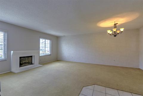3721 Bennington Ct, Carlsbad, CA 92010 photo 4