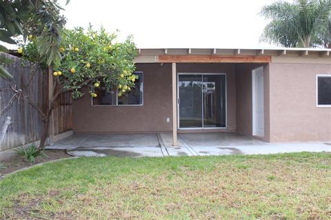 4648 Calle De Retiro, Oceanside, CA 92057 photo 15