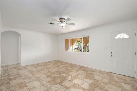 3914 Celeste Dr, Oceanside, CA 92056 photo 2