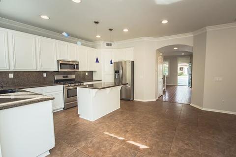 7336 Spinnaker St, Carlsbad, CA 92011 photo 3