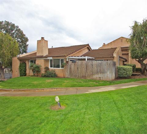 318 Ivy Ln, Fallbrook, CA 92028 photo 1