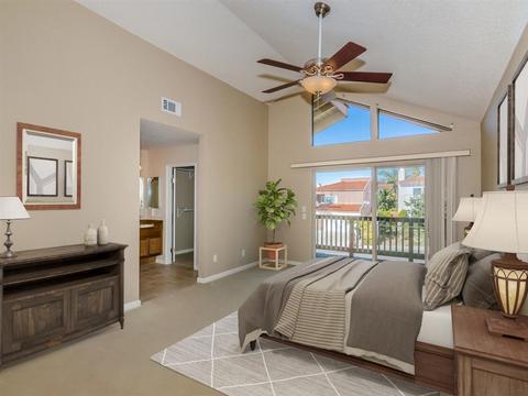 2733 Unicornio St, Carlsbad, CA 92009 photo 3