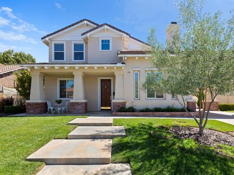 770 Inverlochy Dr, Fallbrook, CA 92028 photo 2