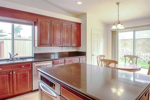 357 Shadow Tree Dr, Oceanside, CA 92058 photo 8