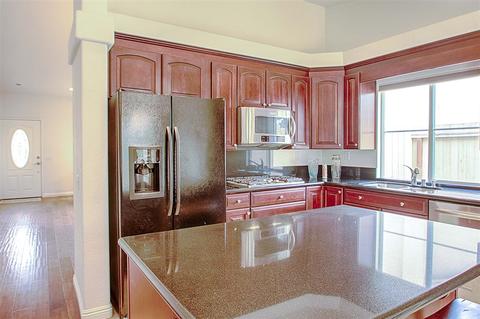 357 Shadow Tree Dr, Oceanside, CA 92058 photo 3
