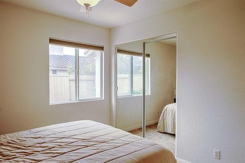 357 Shadow Tree Dr, Oceanside, CA 92058 photo 18