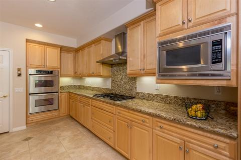 941 Bellagio Rd, Escondido, CA 92027 photo 15