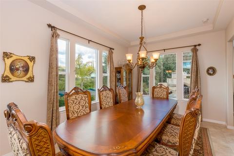 941 Bellagio Rd, Escondido, CA 92027 photo 16