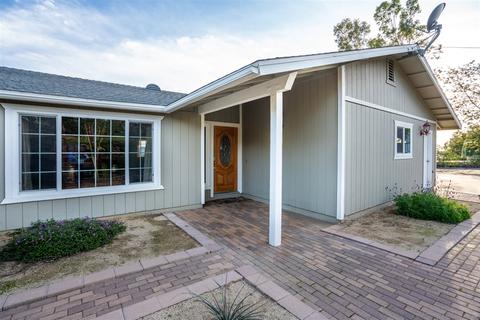 1121 Doomey Dr, Ramona, CA 92065 photo 2