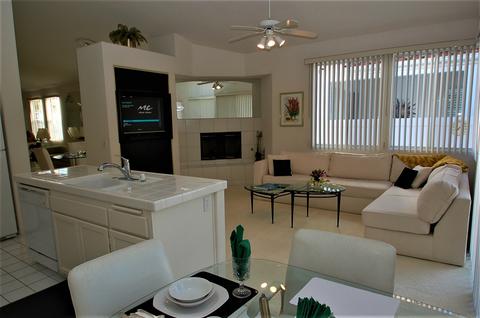 5071 Dassia Way, Oceanside, CA 92056 photo 2