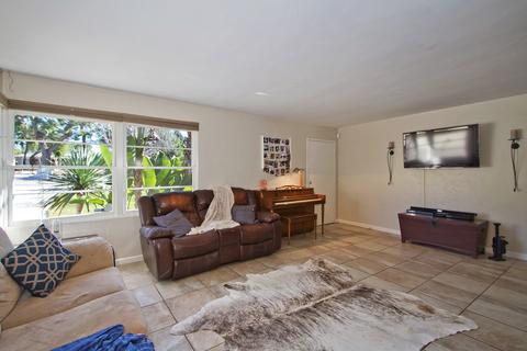 796 Knoll Park, Fallbrook, CA 92028 photo 4