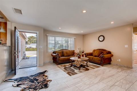 13209 Standish Dr, Poway, CA 92064 photo 4