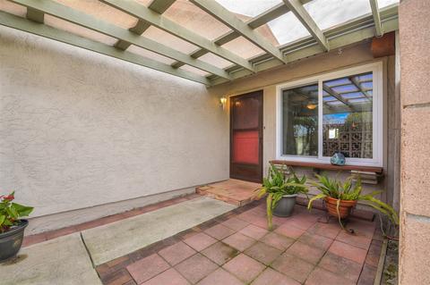 1405 Temple Heights Dr, Oceanside, CA 92056 photo 3