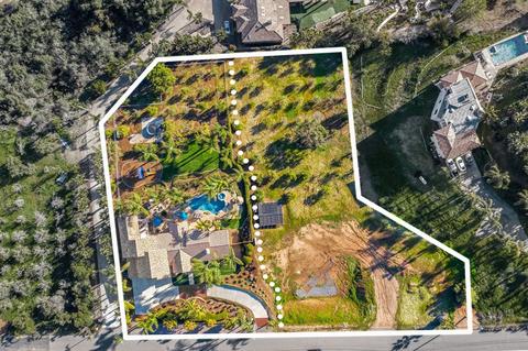 3639 Emma Rd, Vista, CA 92084 photo 3