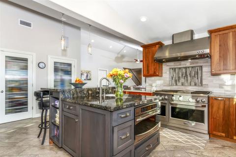 3639 Emma Rd, Vista, CA 92084 photo 10
