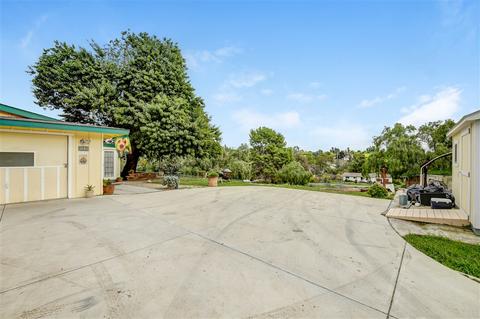 1080 Sunset Dr, Vista, CA 92081 photo 16