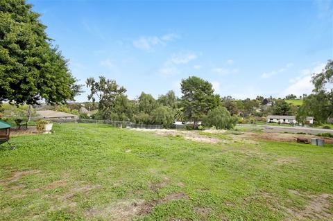1080 Sunset Dr, Vista, CA 92081 photo 19