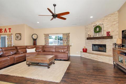 2443 Vermont St, Ramona, CA 92065 photo 4