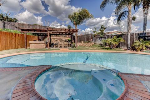 10243 Kit Carson Pl, Santee, CA 92071 photo 4