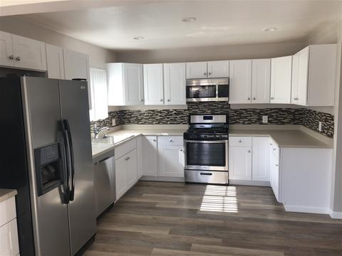 1329 Taylor Pl, Escondido, CA 92027 photo 1