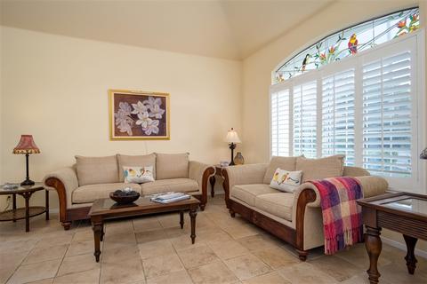 421 Via Cruz, Oceanside, CA 92057 photo 3
