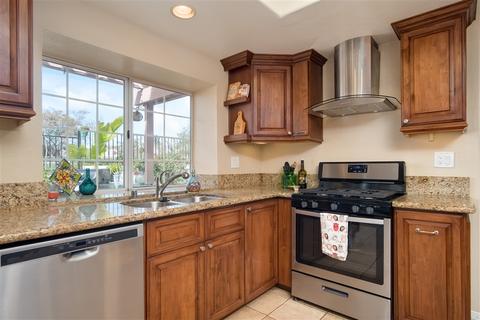 421 Via Cruz, Oceanside, CA 92057 photo 8