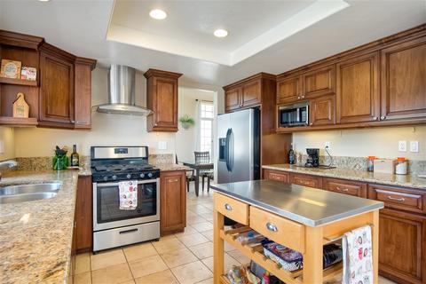 421 Via Cruz, Oceanside, CA 92057 photo 7