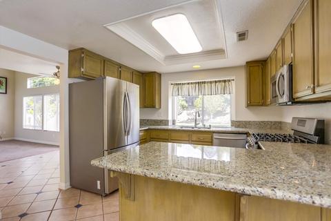 2134 Sorrento Dr, Oceanside, CA 92056 photo 5