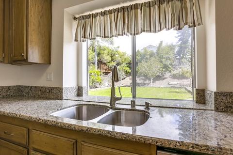 2134 Sorrento Dr, Oceanside, CA 92056 photo 7