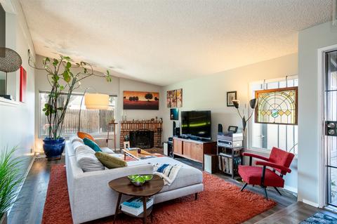 2518 Buena Rosa, Fallbrook, CA 92028 photo 1