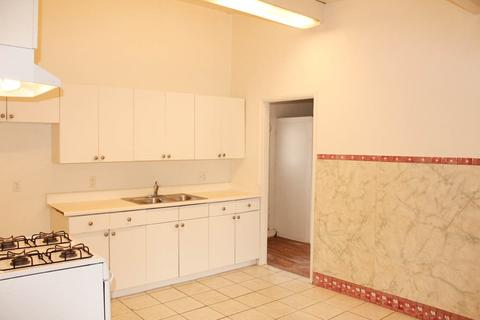 1437 Shoshone St, Oceanside, CA 92058 photo 4
