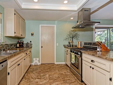815 Tiger Tail Rd, Vista, CA 92084 photo 7