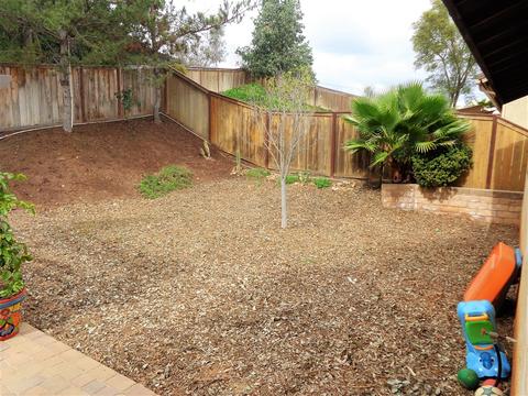 2203 Firethorn Gln, Escondido, CA 92027 photo 14