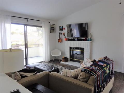 2203 Firethorn Gln, Escondido, CA 92027 photo 3