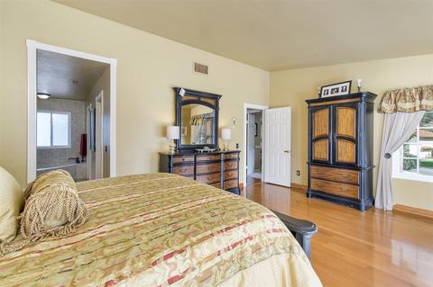602 Gardenia Gln, Escondido, CA 92025 photo 16