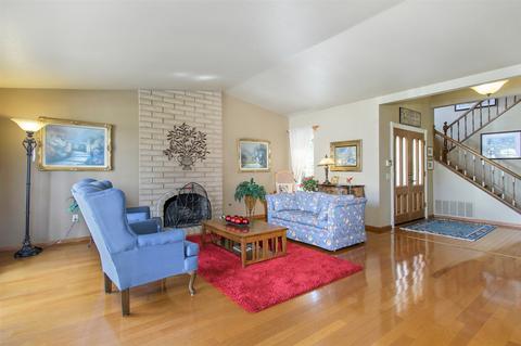 602 Gardenia Gln, Escondido, CA 92025 photo 5