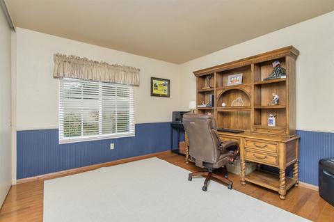 602 Gardenia Gln, Escondido, CA 92025 photo 13