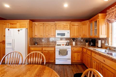 448 Thrush Dr, Big Bear Lake, CA 92315 photo 12