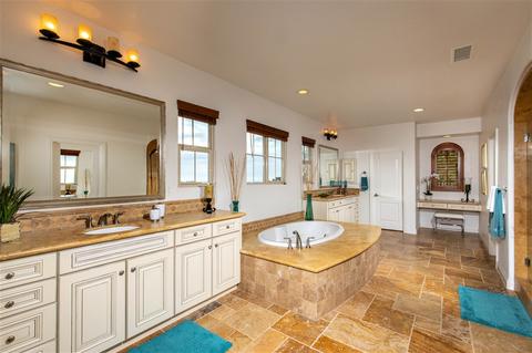6933 Corte Langosta, Carlsbad, CA 92009 photo 19